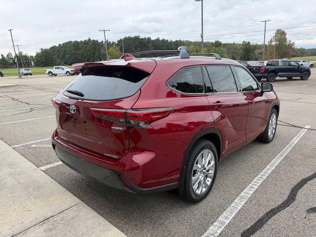 2023 Toyota Highlander - $42,995