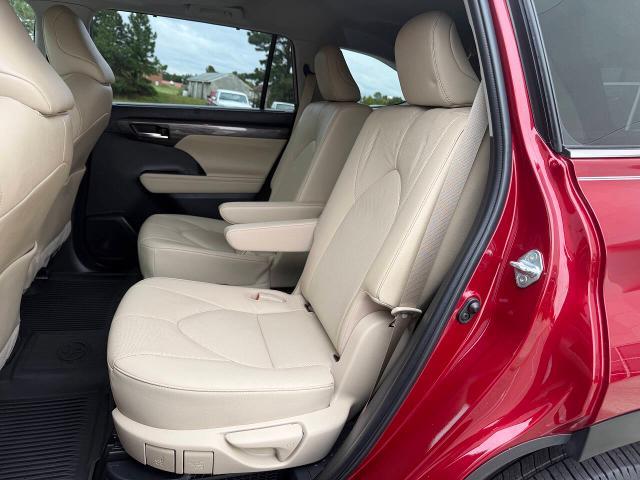 2023 Toyota Highlander - $42,995