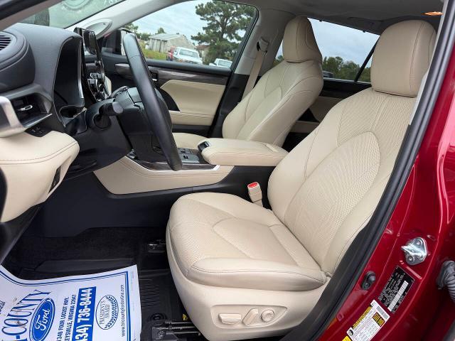 2023 Toyota Highlander - $42,995