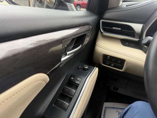 2023 Toyota Highlander - $42,995