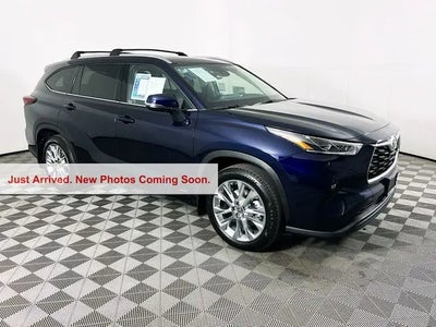 Photo of a 2026 Toyota Highlander Hybrid AWD Limited 4DR SUV for sale