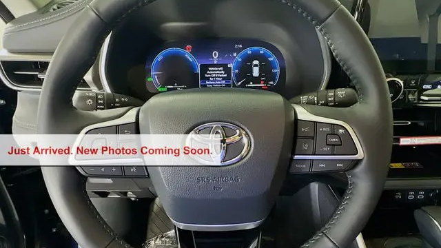 2026 Toyota Highlander Hybrid Limited