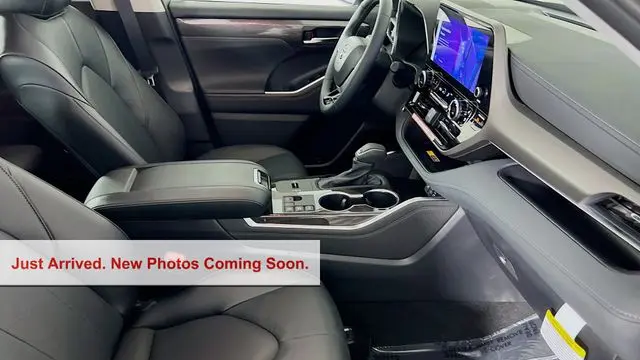 2026 Toyota Highlander Hybrid Limited