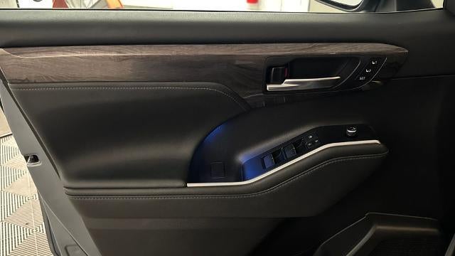 2021 Toyota Highlander Hybrid Limited