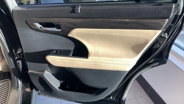 2023 Toyota Highlander Hybrid Limited