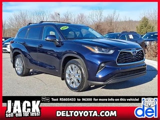 2024 Toyota Highlander Hybrid with Blueprint Exterior