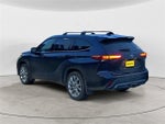 2022 Highlander Hybrid Thumbnail 3