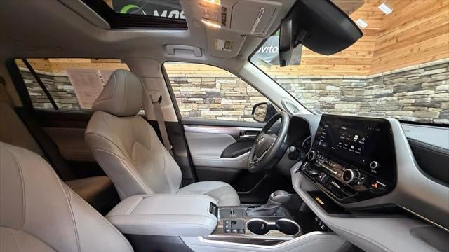 2023 Toyota Highlander Hybrid Limited