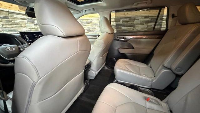 2023 Toyota Highlander Hybrid Limited