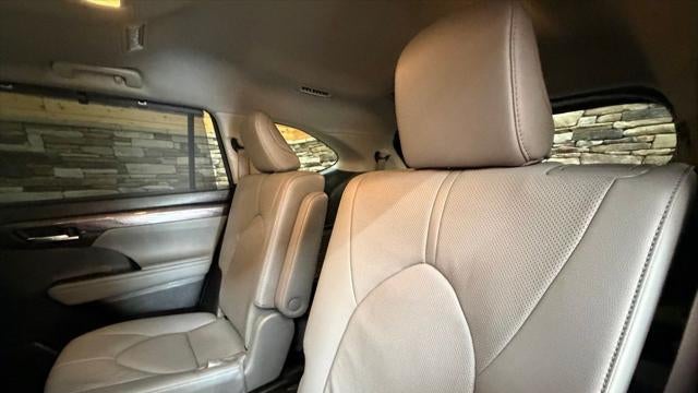 2023 Toyota Highlander Hybrid Limited