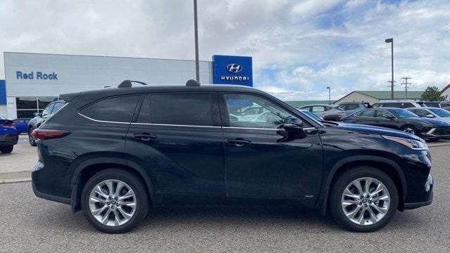 2026 Toyota Highlander Hybrid Limited