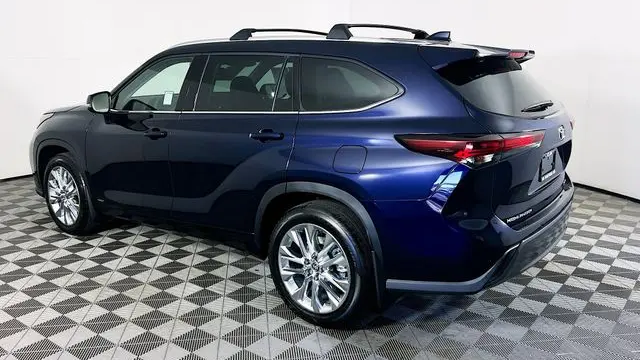 2026 Toyota Highlander Hybrid Limited
