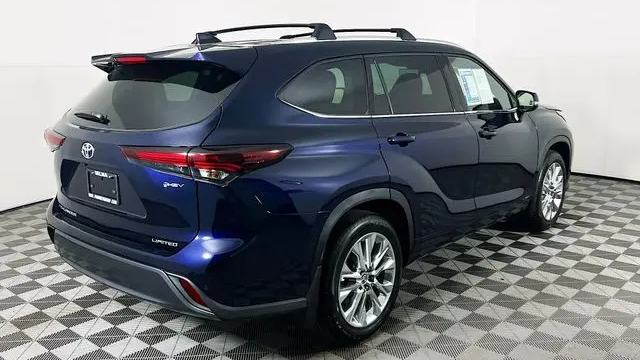 2026 Toyota Highlander Hybrid Limited