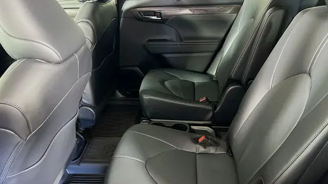2026 Toyota Highlander Hybrid Limited