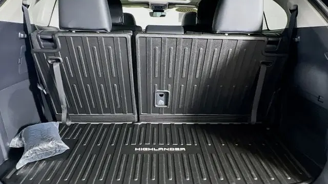 2026 Toyota Highlander Hybrid Limited
