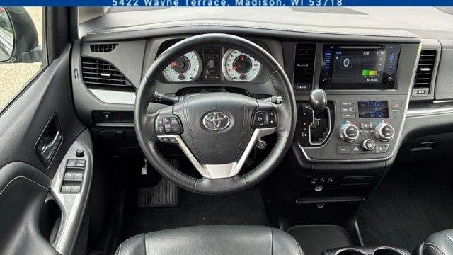 2015 Toyota Sienna SE 8-Passenger