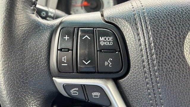 2015 Toyota Sienna SE 8-Passenger