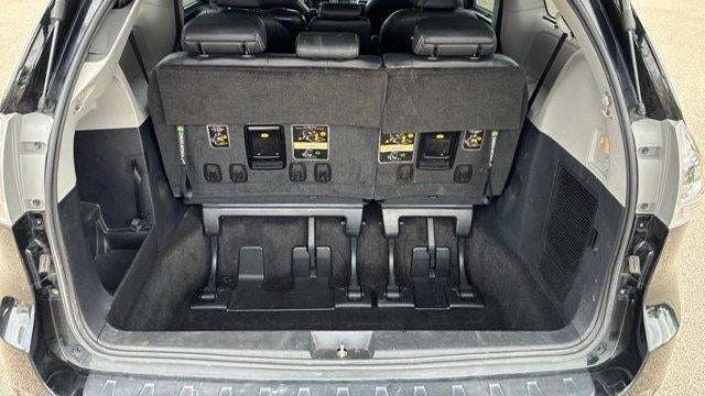 2015 Toyota Sienna SE 8-Passenger