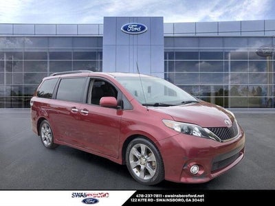 Photo of a 2014 Toyota Sienna SE 8-Passenger 4DR Mini-Van for sale