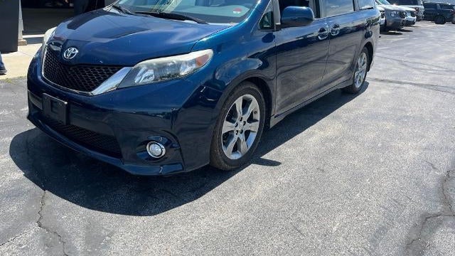 Preowned 2011 Toyota Sienna SE 8-Passenger for Sale