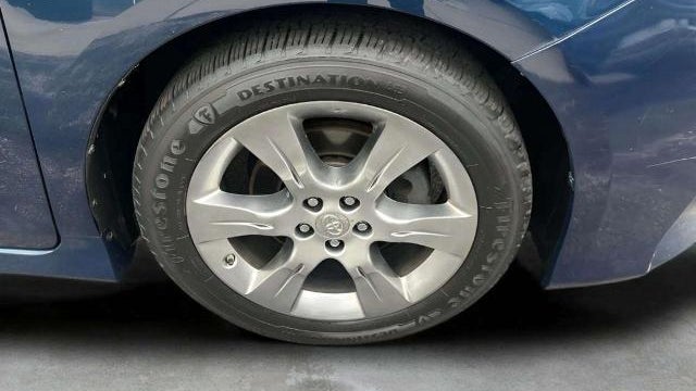 2011 Toyota Sienna SE 8-Passenger