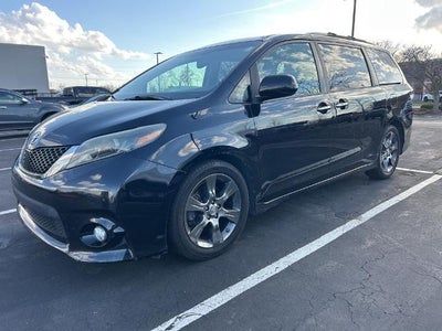 2015 Toyota Sienna SE 8-Passenger 4DR Mini-Van
