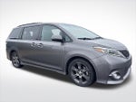 2016 Sienna Thumbnail 1