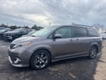 2016 Sienna Thumbnail 15