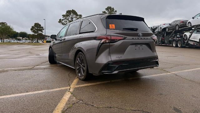 2022 Toyota Sienna XSE 7-Passenger