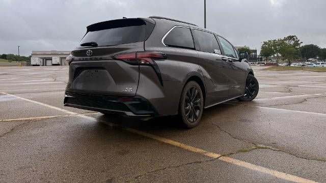 2022 Toyota Sienna XSE 7-Passenger
