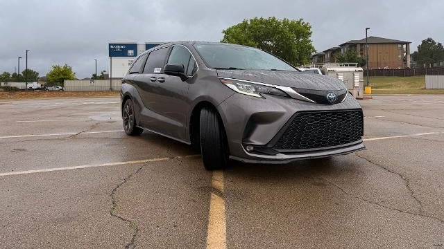 2022 Toyota Sienna XSE 7-Passenger