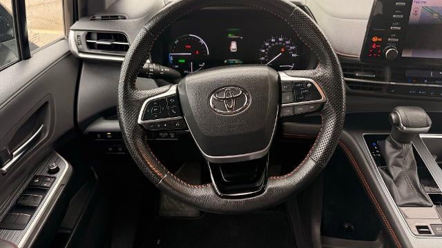 2022 Toyota Sienna XSE 7-Passenger