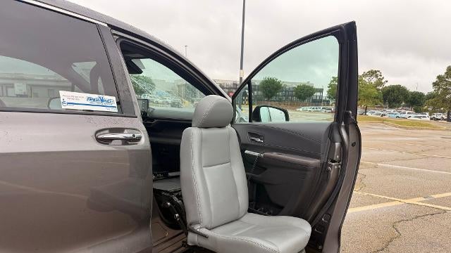 2022 Toyota Sienna XSE 7-Passenger