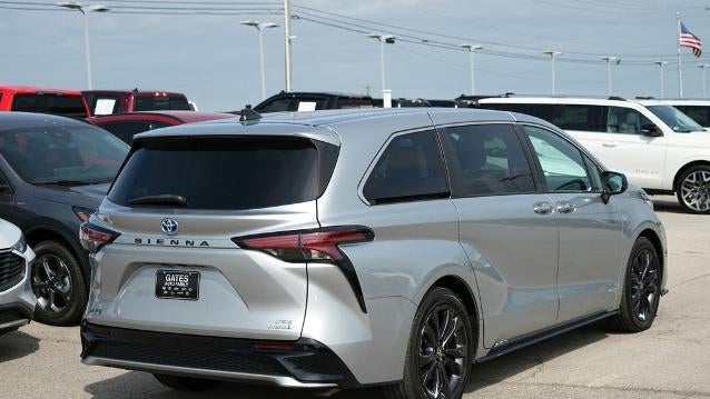 2021 Toyota Sienna XSE 7-Passenger