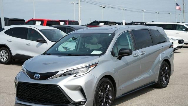 2021 Toyota Sienna XSE 7-Passenger