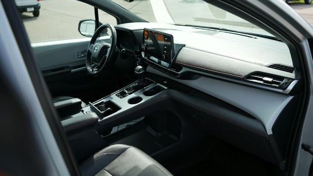 2021 Toyota Sienna XSE 7-Passenger