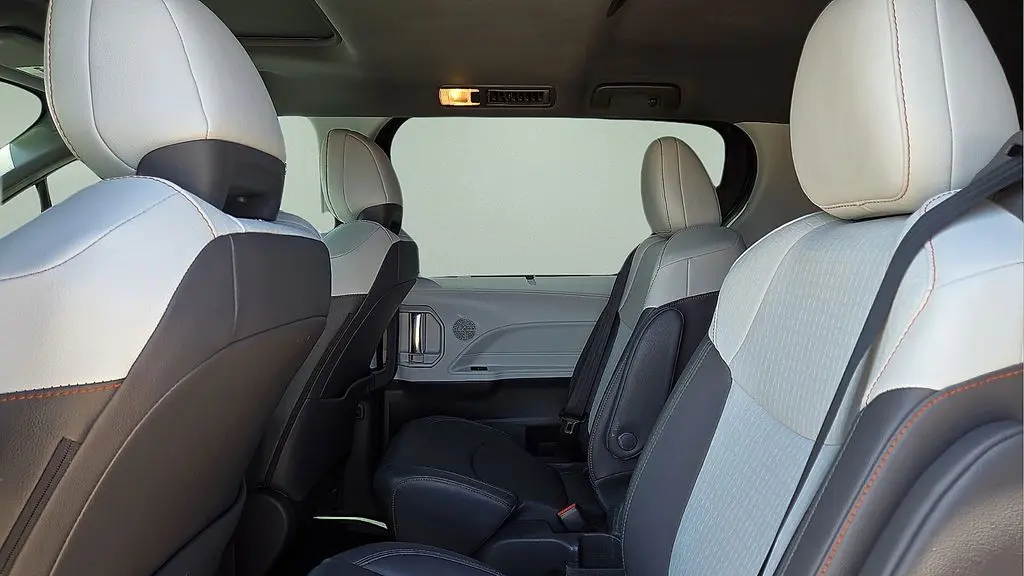 2021 Toyota Sienna XSE 7-Passenger