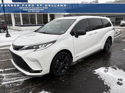 Photo of a 2021 Toyota Sienna XSE 7-Passenger 4DR Mini-Van for sale