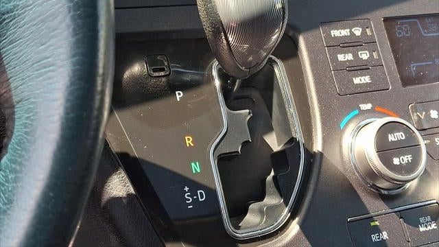 2017 Toyota Sienna SE 8-Passenger