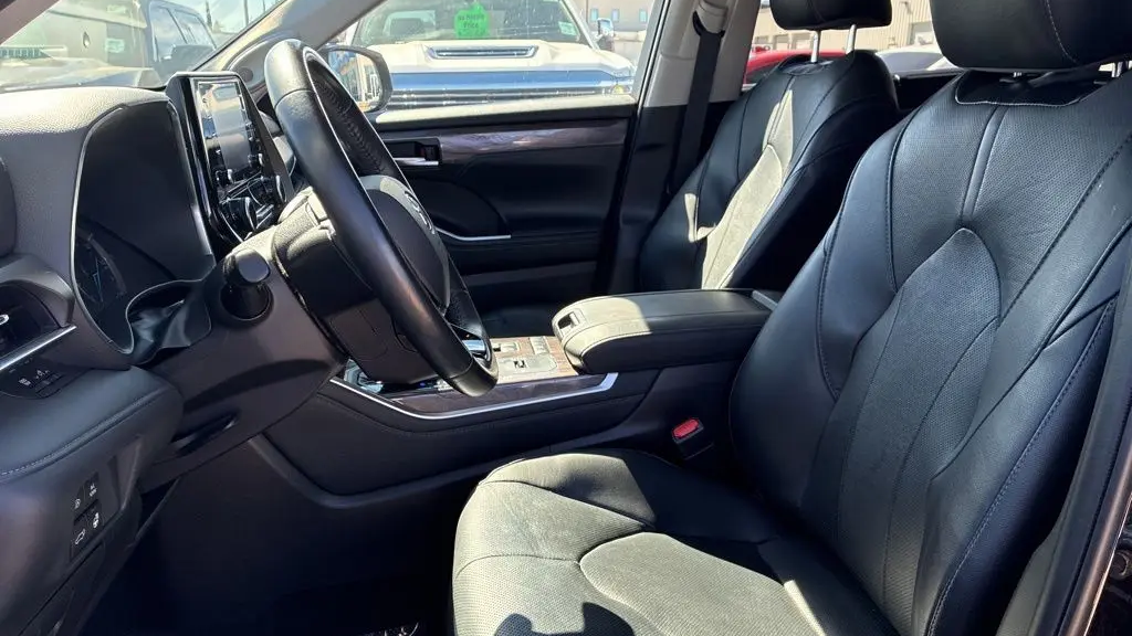 2021 Toyota Highlander Hybrid Limited
