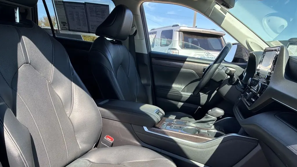 2021 Toyota Highlander Hybrid Limited