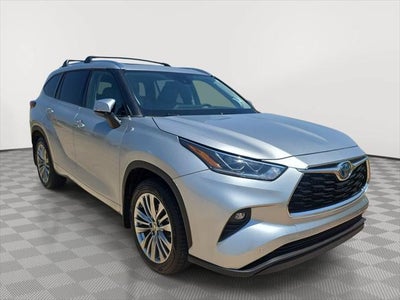 2023 Toyota Highlander Hybrid Limited 4DR SUV