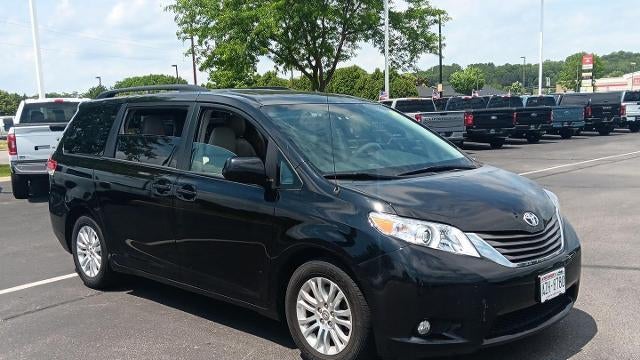 Preowned 2012 Toyota Sienna XLE 7-Passenger Auto Access Seat for Sale