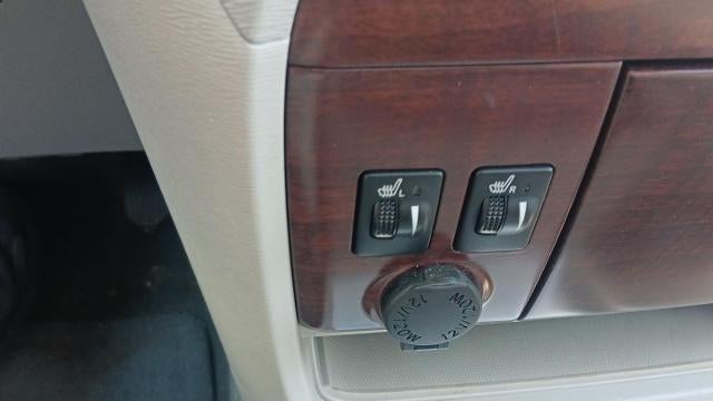 2012 Toyota Sienna XLE 7-Passenger Auto Access Seat