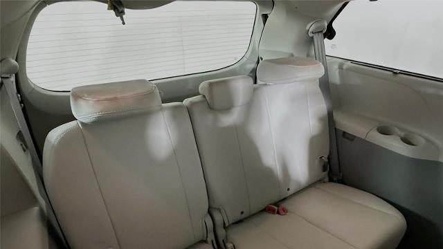 2012 Toyota Sienna XLE 7-Passenger Auto Access Seat