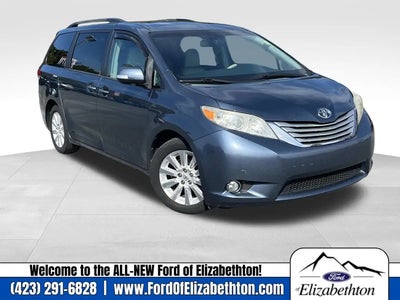 2014 Toyota Sienna XLE 7-Passenger Auto Access Seat 4DR Mini-Van