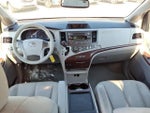 2011 Sienna Thumbnail 19