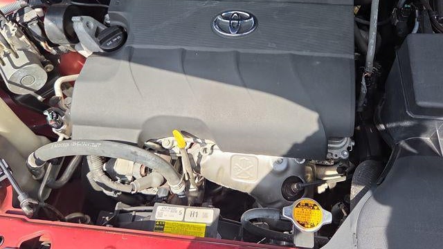 2015 Toyota Sienna XLE 7-Passenger Auto Access Seat