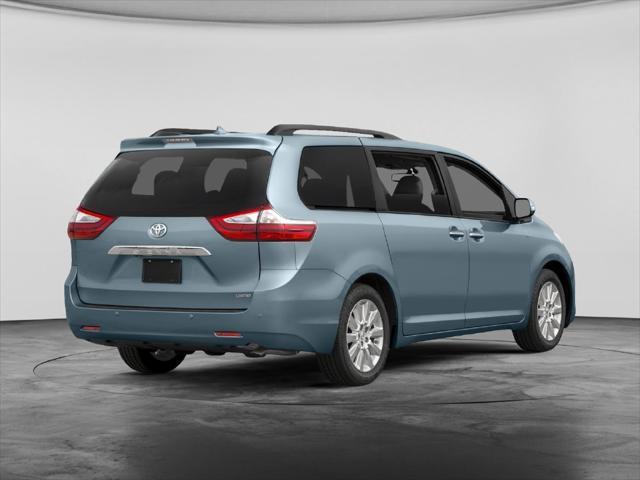 2015 Toyota Sienna - $9,995