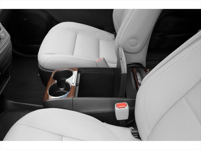 2015 Toyota Sienna - $9,995